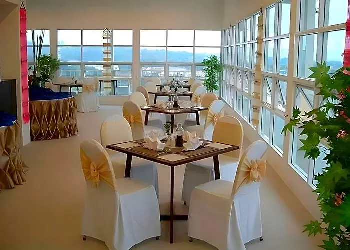 B2 Premier Hotel And Resort Chiang Mai